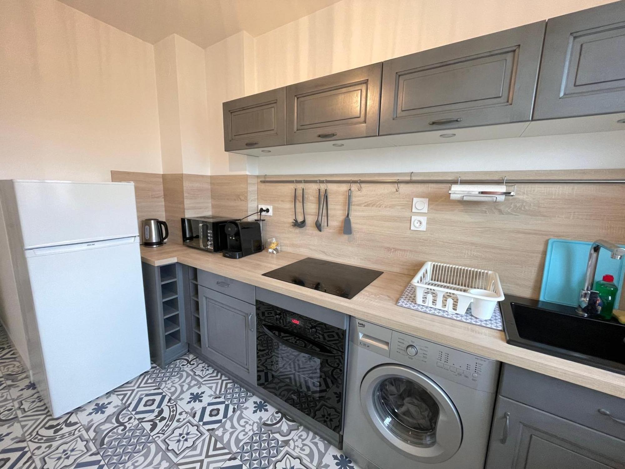 Appartement Confortable, Centre-Ville 트루아 외부 사진
